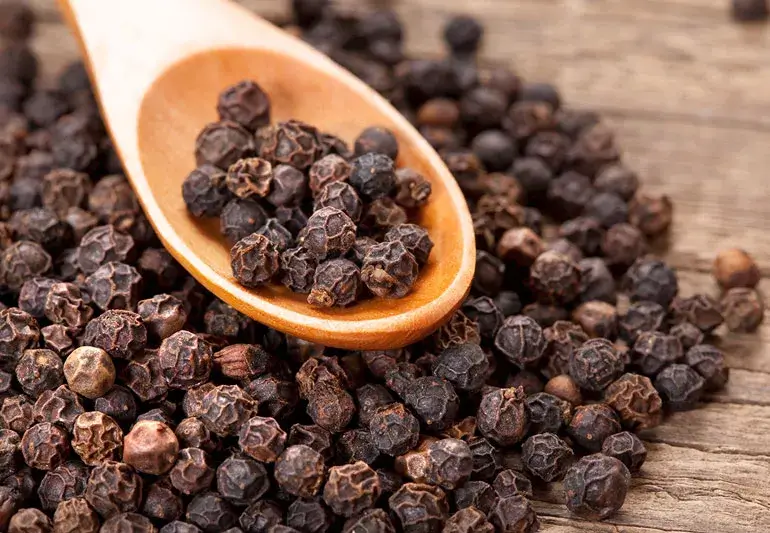 Black Pepper - Premium organic Spices from Swastik Organics